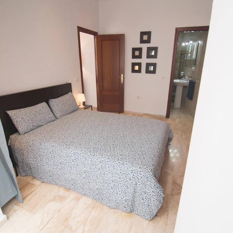 Extraordinario Piso, Junto a Playa y Pleno Centro - Apartamento - 12