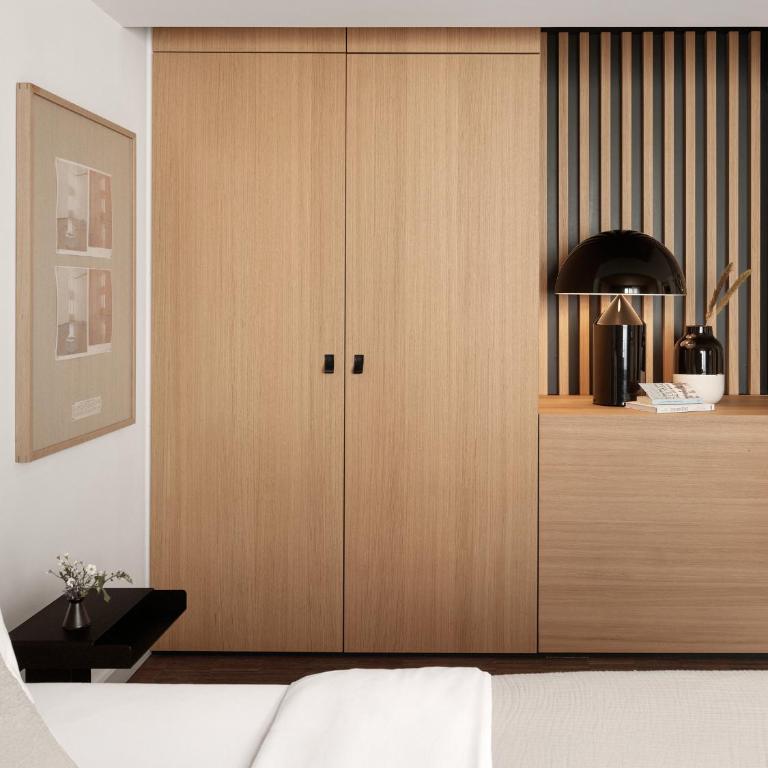 Bob W Münchner Freiheit - Großzügiges Zimmer - 9