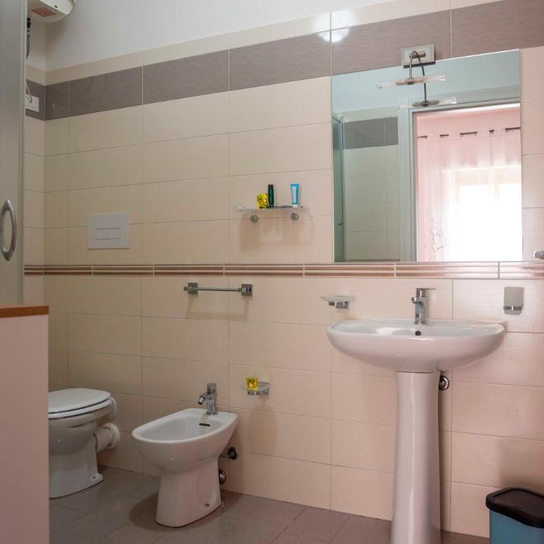 La Gorgonia - Double Room with Private Bathroom - 14