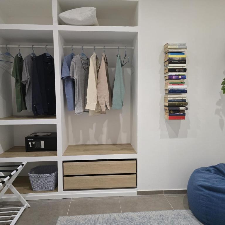 Domus Minerva - Deluxe Double Room with Bath - 7
