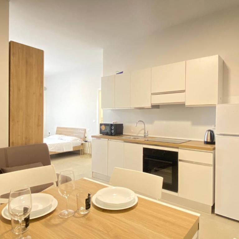 Suite Emilia 2 - One-Bedroom Apartment - 1