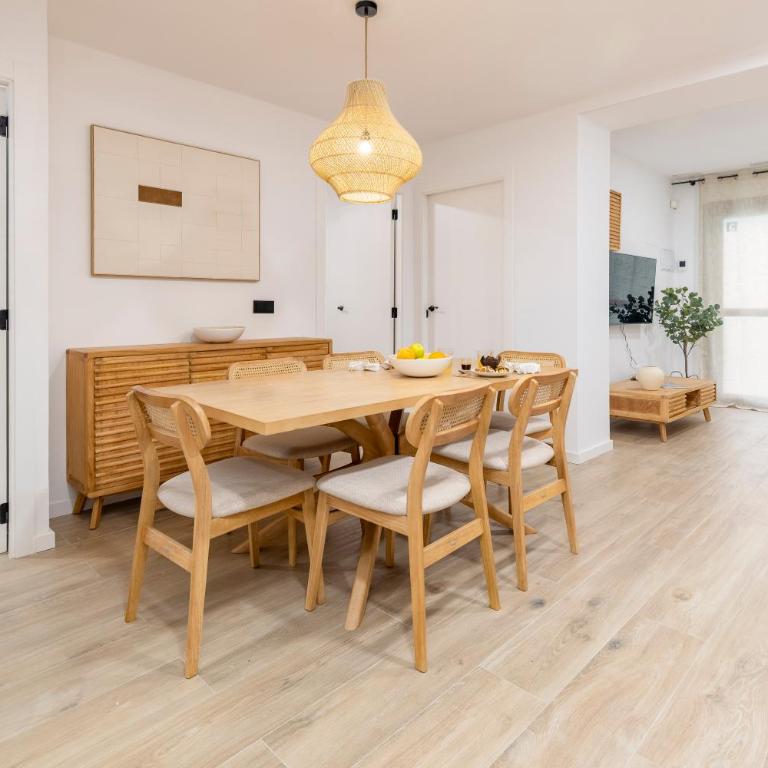 Travel Habitat - Apartamento Familiar & Espacioso de 3 Dormitorios - Three-Bedroom Apartment - 12