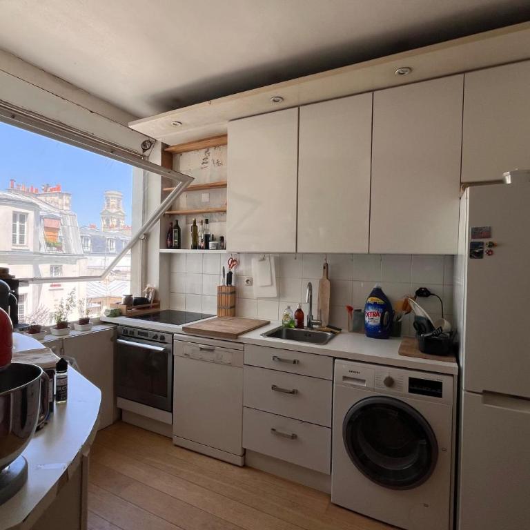 Apartment with balcony Eiffel Tower view - Appartement - 4