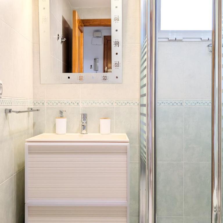 SAN REMO Levante beach apartments - Two-Bedroom Apartment with Sea View - 15
