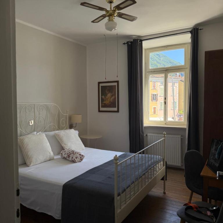 Albergo Gargnano - Camera Matrimoniale con Vista - 5