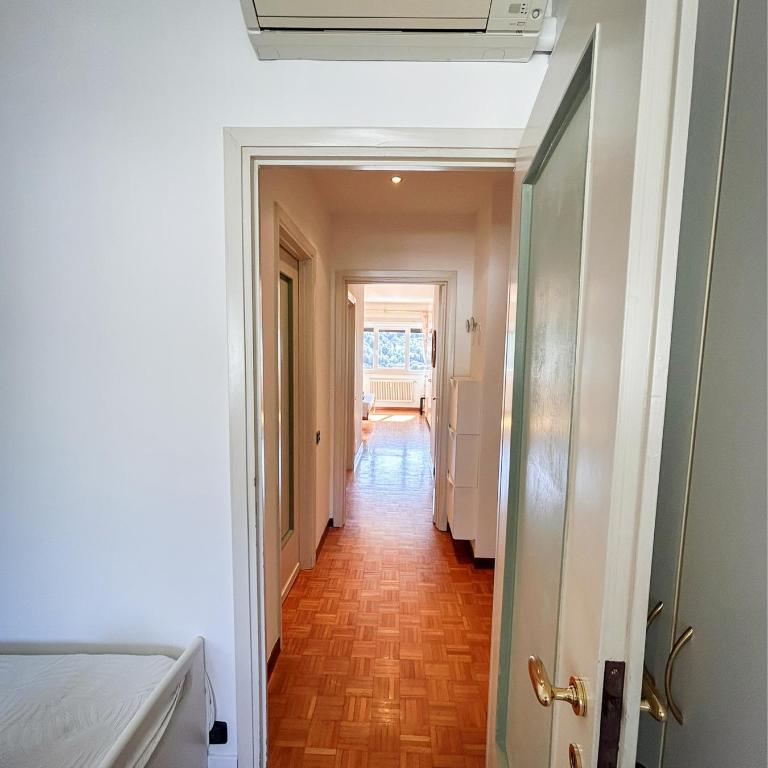 Art & Lake Apartment - Appartamento con 2 Camere da Letto e con Vista Montagna - 23