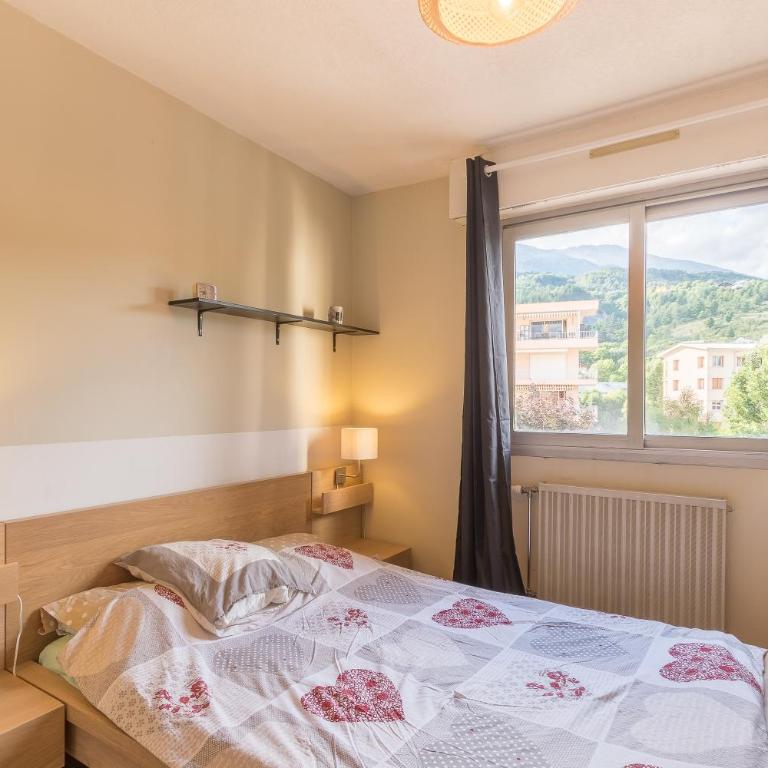 Le Roc dEmbrun - proche Lac de Serre-Ponçon - Appartement 2 Chambres - 5