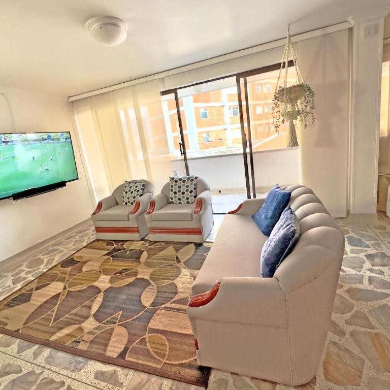 Apartamento Stay Medellín Laureles - Three-Bedroom Apartment - 11