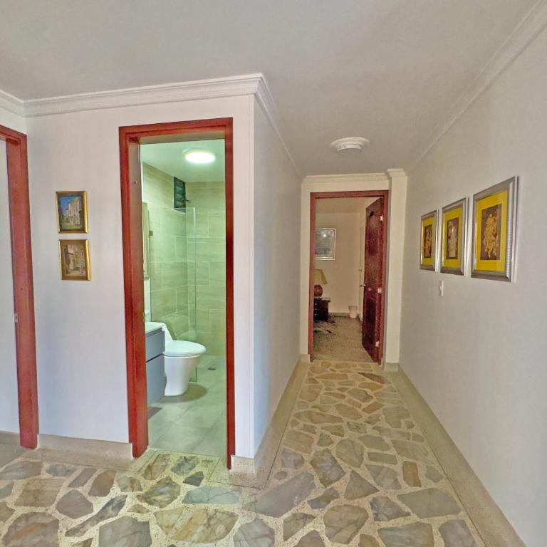 Apartamento Stay Medellín Laureles - Three-Bedroom Apartment - 17