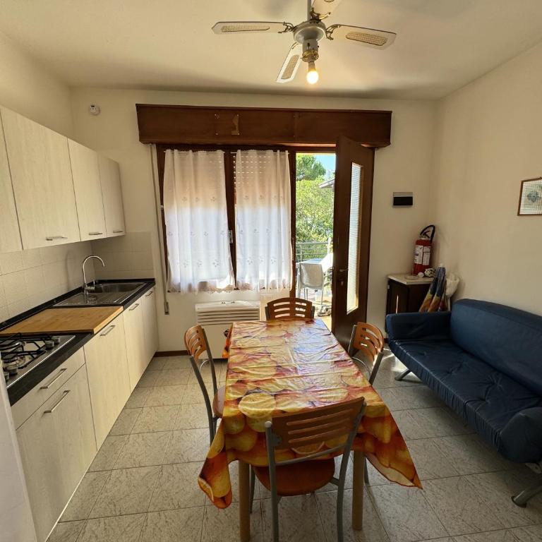 (4) Giovanni Versolatto - Appartamento con 2 Camere da Letto - 17