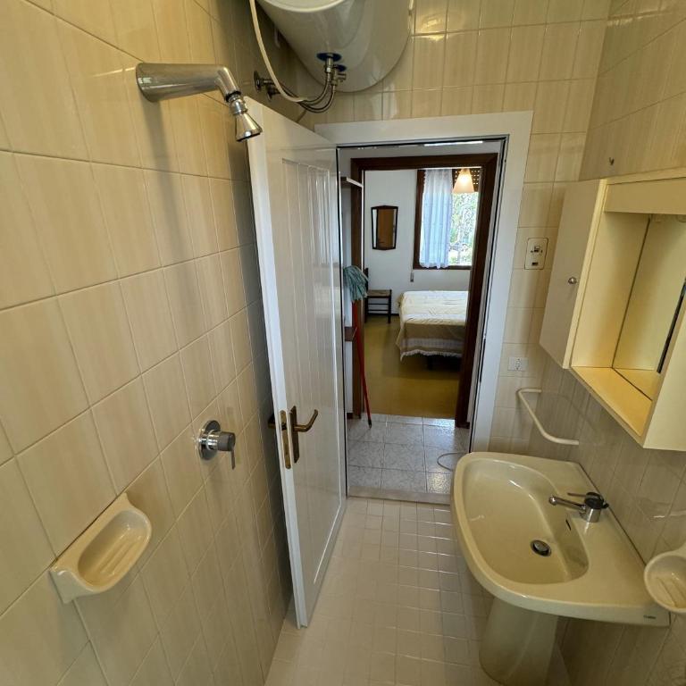 (4) Giovanni Versolatto - Appartamento con 2 Camere da Letto - 30