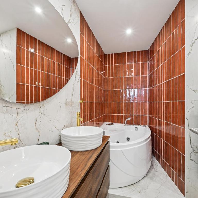 Lavie Maison 7th AC Hot Tub - Appartement 2 Chambres - 17