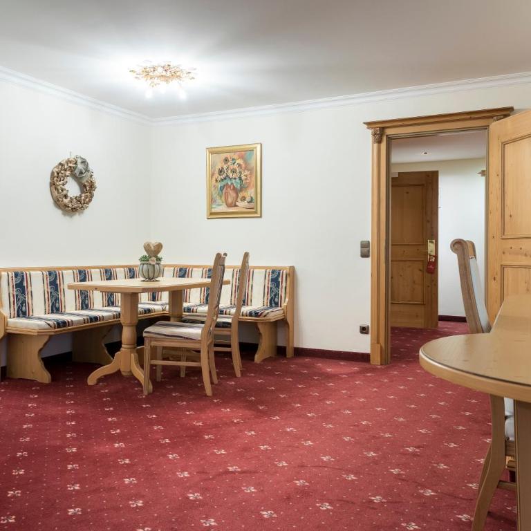 Hotel Alte Post - Superior Suite - 3