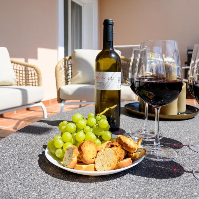 VILLA INTMA - GOLF - POOLS - Málaga,Marbella, Fuengirola - Fully Equipped - Three-Bedroom Townhouse - 17
