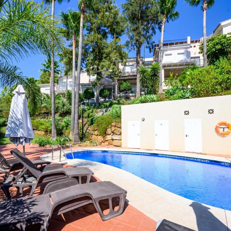VILLA INTMA - GOLF - POOLS - Málaga,Marbella, Fuengirola - Fully Equipped - Three-Bedroom Townhouse - 9