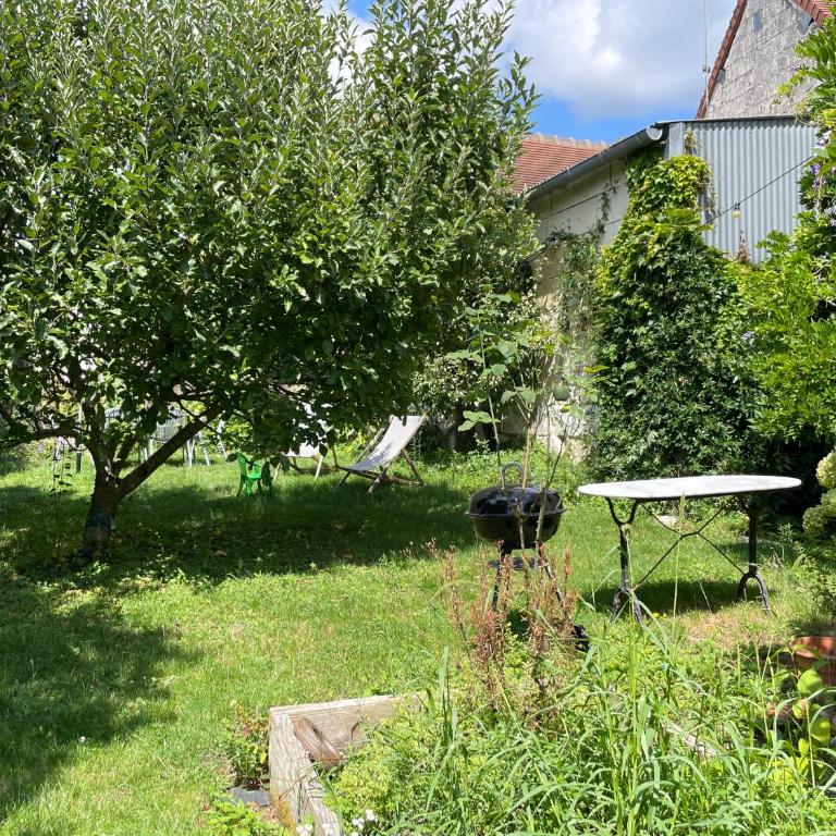 Maison de Famille avec Jardin - Coeur du village - Zoo de Beauval - Stadthaus mit 2 Schlafzimmern - 3
