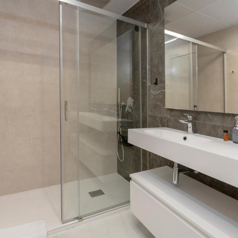 Sunset Cliffs Apartment - High Floor - Sea View - Apartamento de 2 dormitorios - 29