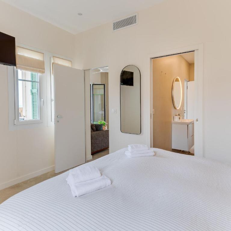 COCO BEACH AP4476 by Riviera Holiday Homes - Appartement - 4