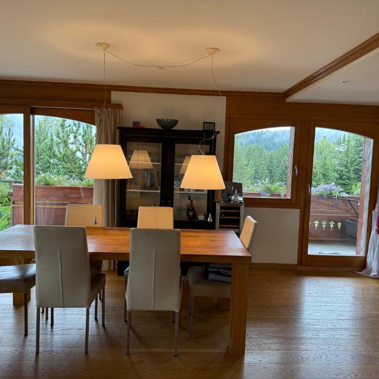 Crans-Montana Chalet - Appartement Supérieur - 6