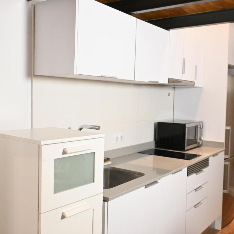Homenfun Barcelona Ciutat Vella - One-Bedroom Apartment - 12