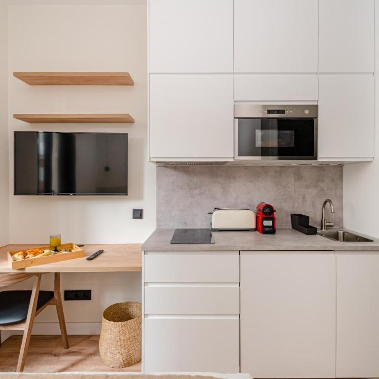 Trees Chueca Apartments - One-Bedroom Apartment - 4