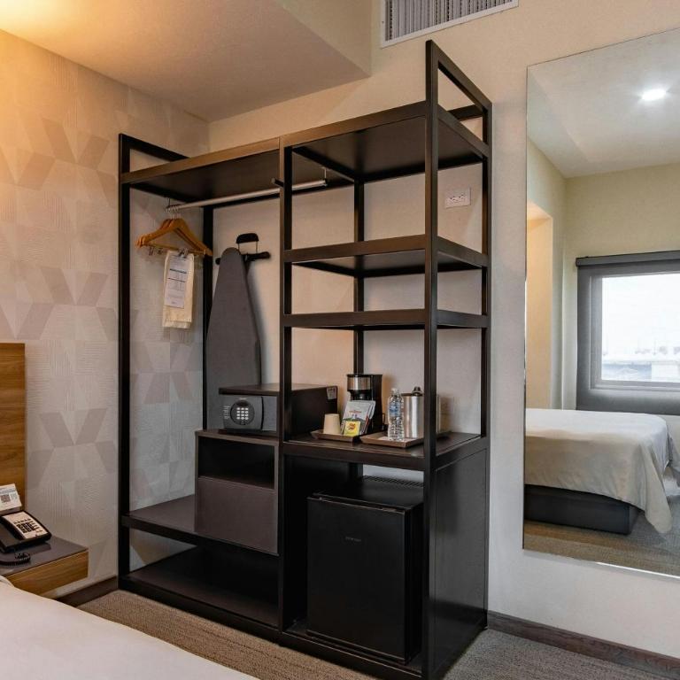 SJ Grand Hotel Monterrey - Standard Queen Room - No View - 4