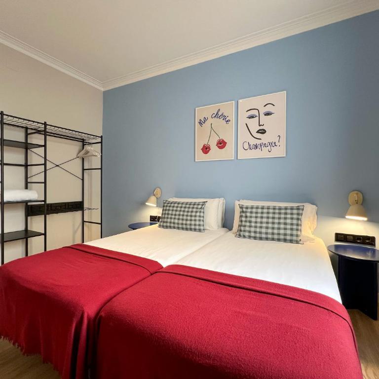 Stay U-nique Apartment Muntaner - Three-Bedroom Premium Apartment with Balcony - 9