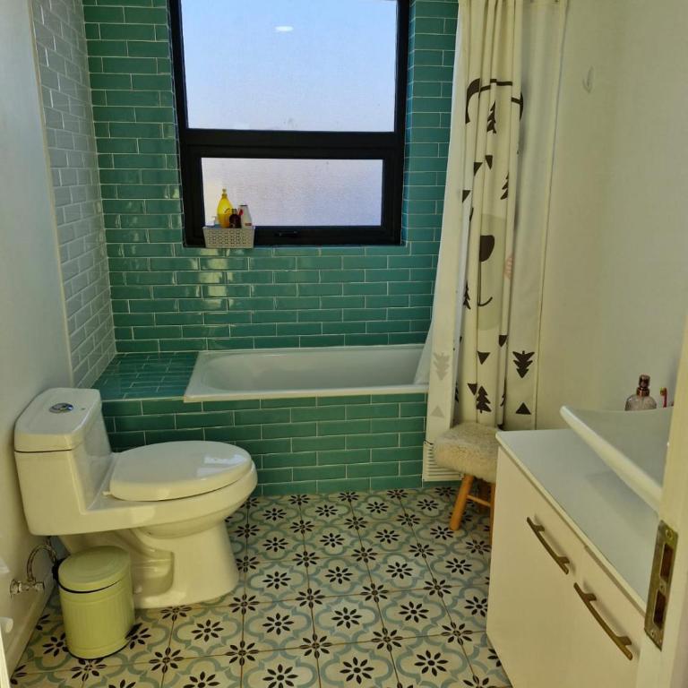 Casa Vista al Estrecho de Magallanes - Four-Bedroom House - 11
