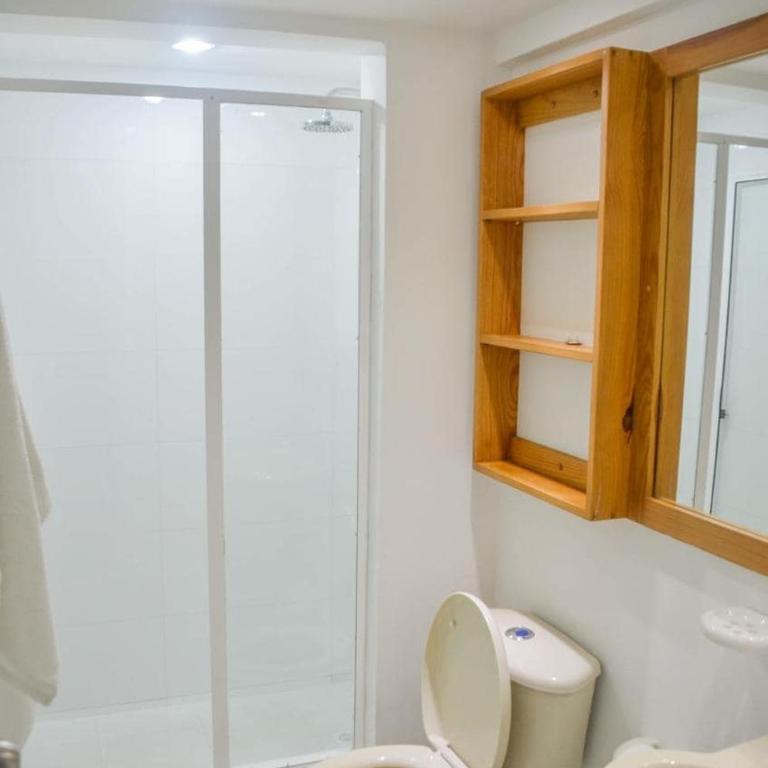 Penthouse con vista al mar y balcón - Three-Bedroom Apartment with Balcony - 3