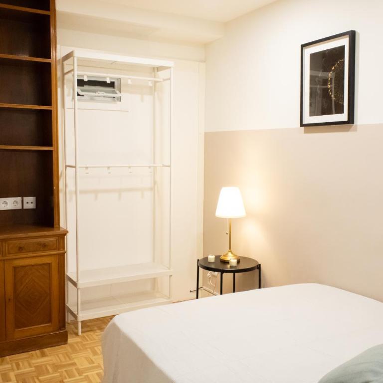 Espejo - Habitación Doble con baño compartido - 5