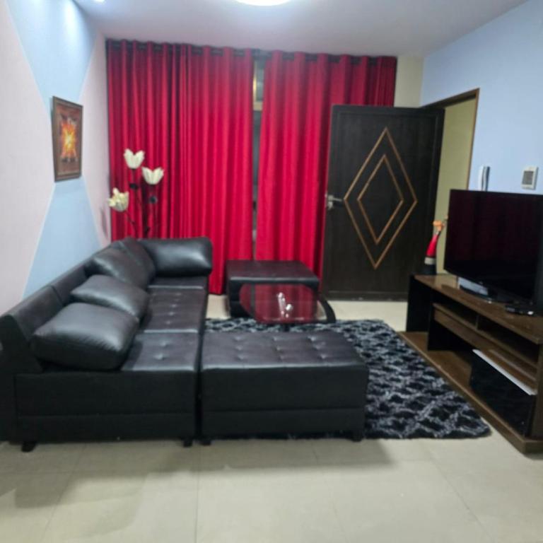 Quirpinchaca Premier - Three-Bedroom Apartment - 2