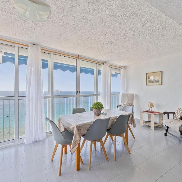 Apartamento en benidorm a 1a línea del mar - Three-Bedroom Apartment - 13