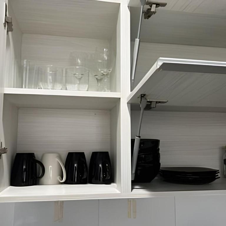 Modern and Comfortable Near Cable Plaza - Two-Room Apartment - 11