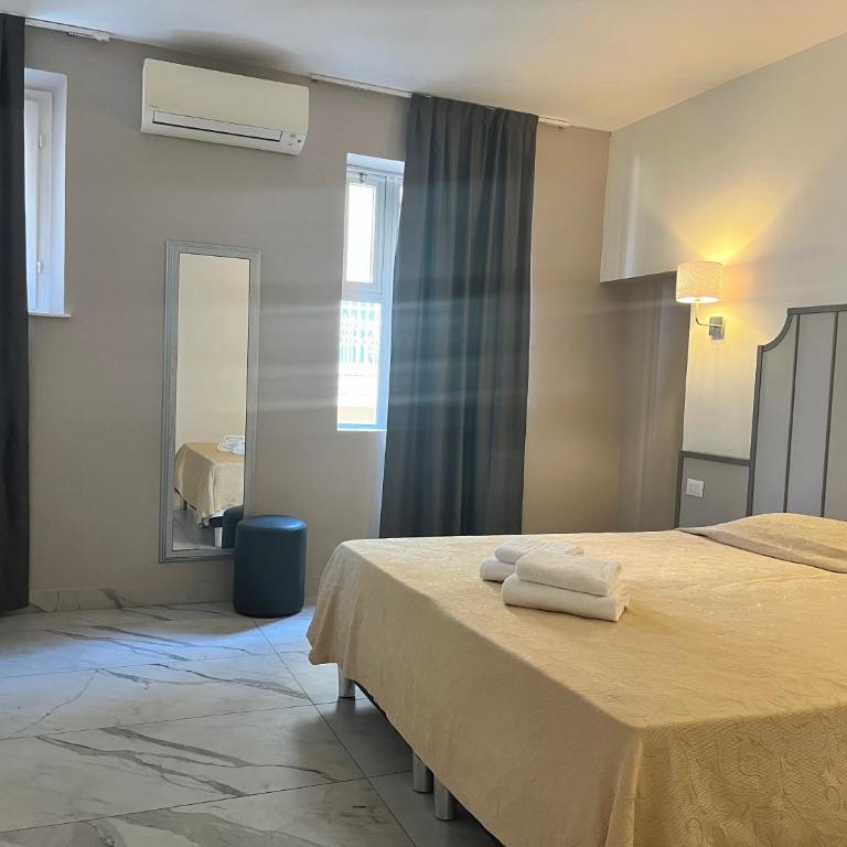 Hotel Rimini - Dreibettzimmer - 1