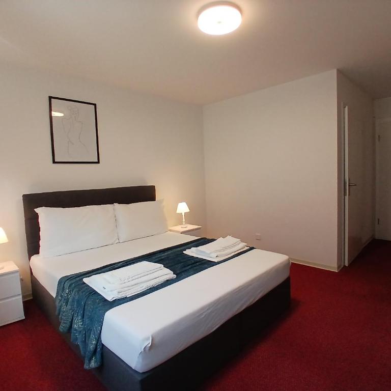Hotel Garni - Doppelzimmer - 12