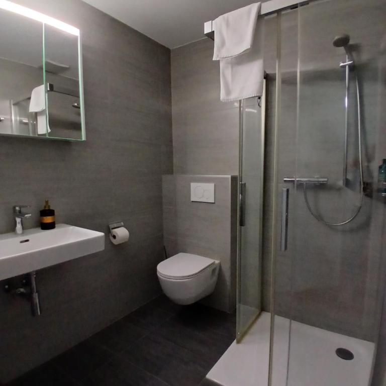 Hotel Garni - Doppelzimmer - 9