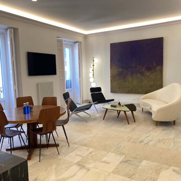 Lovely 3BR near Palacio Real - Apartamento - 1