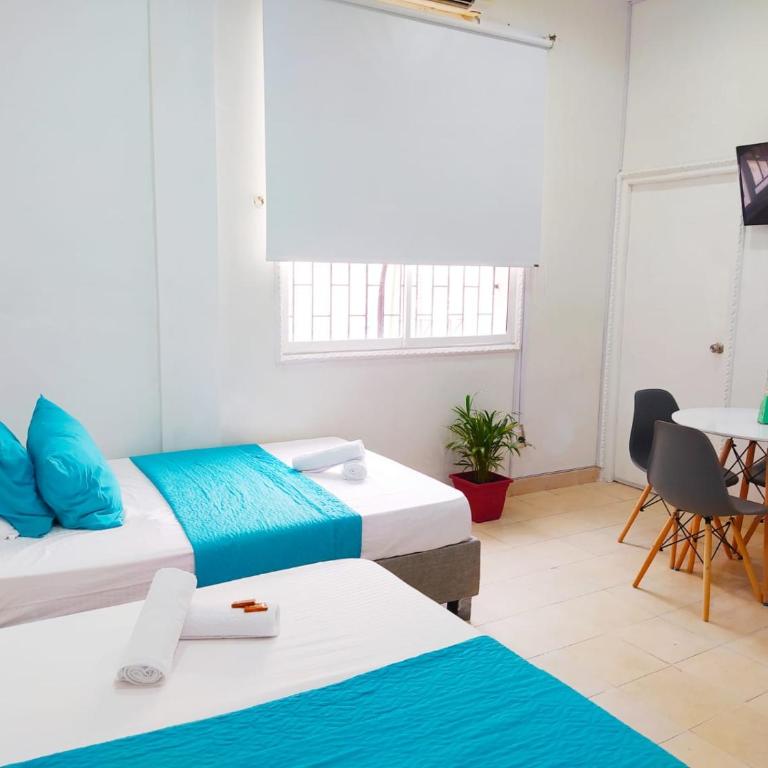 apto centro comodo 3 piso -- 1 - One-Bedroom Apartment - 10