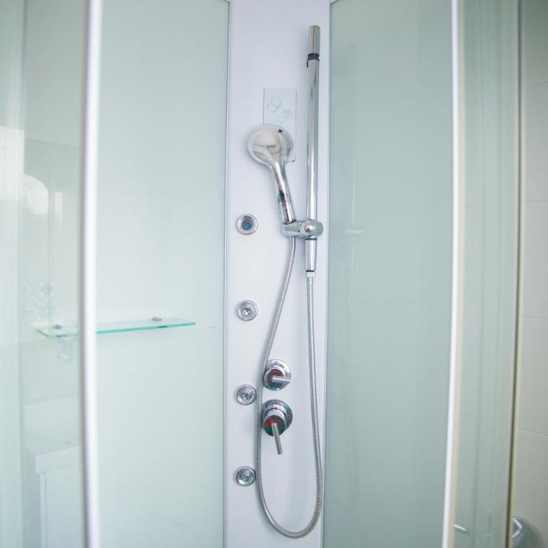 Design Moderno:Monolocale Spazioso vicino Metro M2 - Appartamento con 1 Camera da Letto - 26