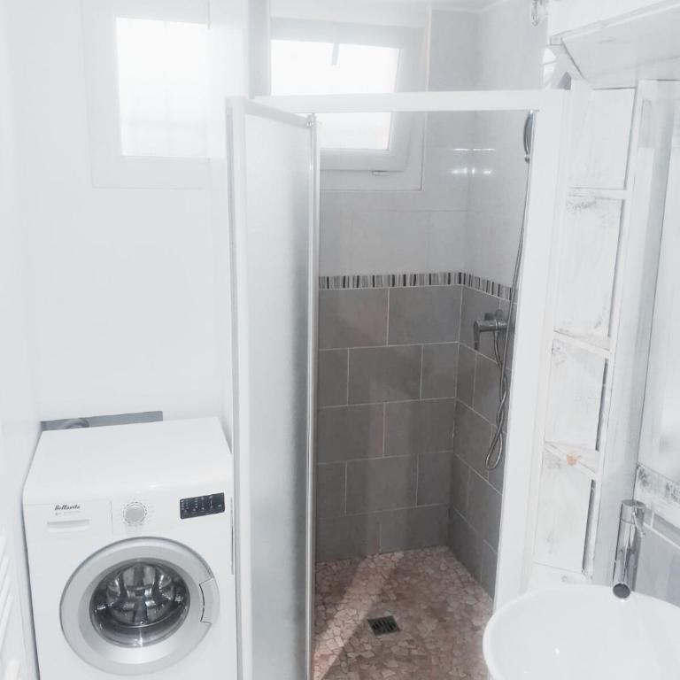 Bel appartement T3 avec parking - Apartamento de 2 dormitorios - 8