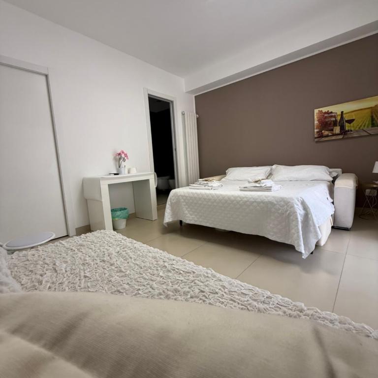 Four Rooms Naxos - Camera Tripla Deluxe - 5