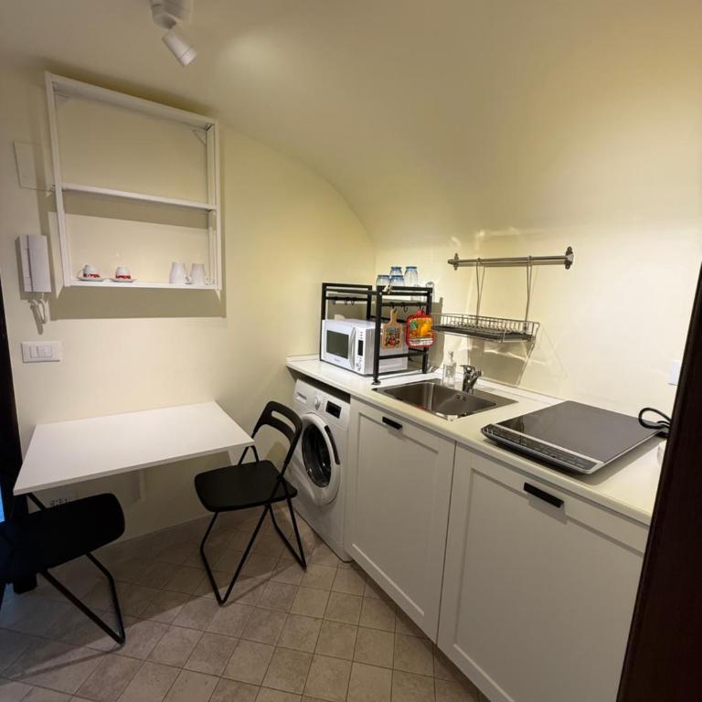 Piccinni 79 - Central Charm - Appartamento con 1 Camera da Letto - 2