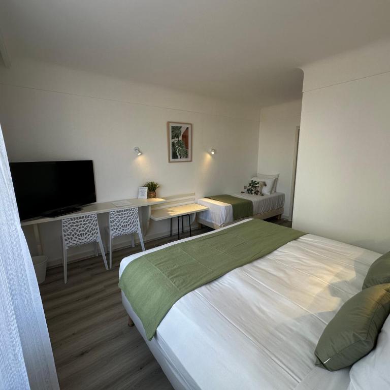 Hotel Chiffre - Chambre Triple Supérieure - 4