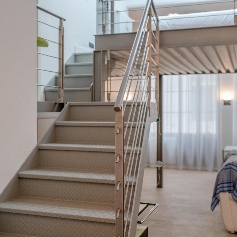 Designer Loft by Toh Solution - Apartment - 56