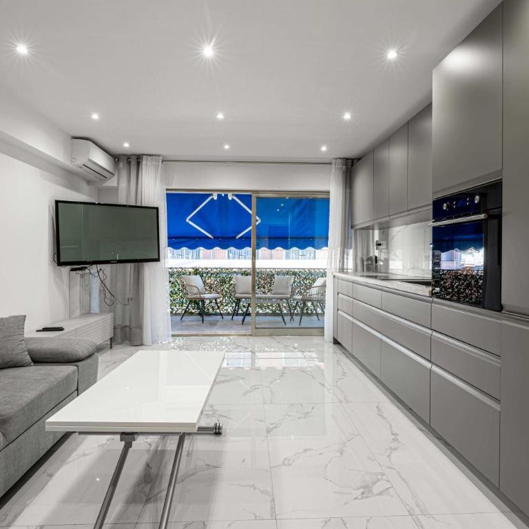 Gorgeous apartment - Near Beach - 2BR-6p - Apartment - 13