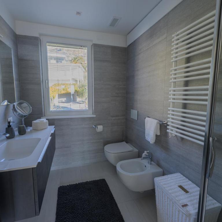 Attico Sky Lake Holiday Luxury Apartament - Two-Bedroom Apartment - 12