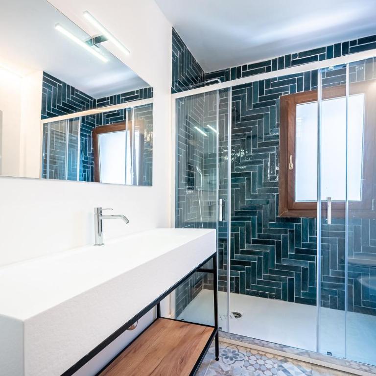 Domus Piramide - Camera Matrimoniale/Doppia con Letti Singoli con Bagno Privato - 22