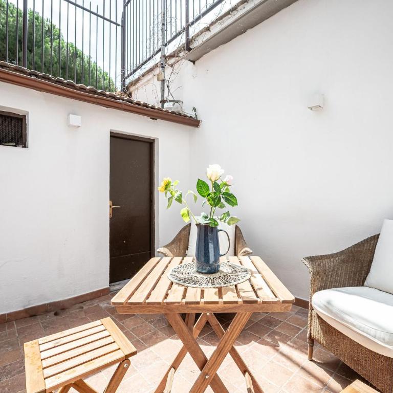 Domus Piramide - Camera Matrimoniale/Doppia con Letti Singoli con Bagno Privato - 23