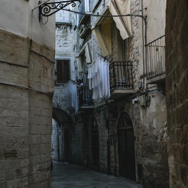 Primo Piano Guesthouse - Bari Policlinico - Double Room with Private Bathroom - 8
