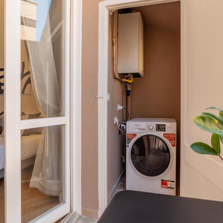 Castro Pretorio 21 - FromHometoRome - Appartamento con 2 Camere da Letto - 13